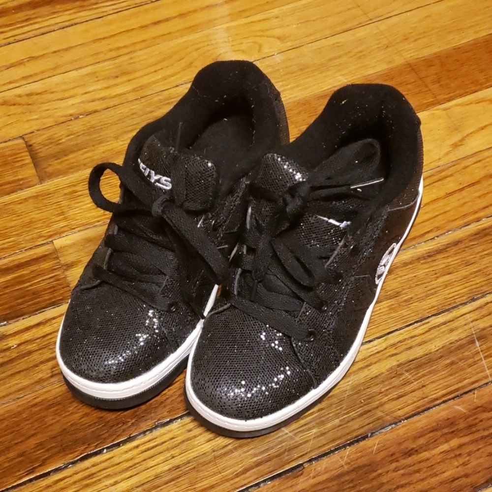 Black sparkly Heeleys size 5